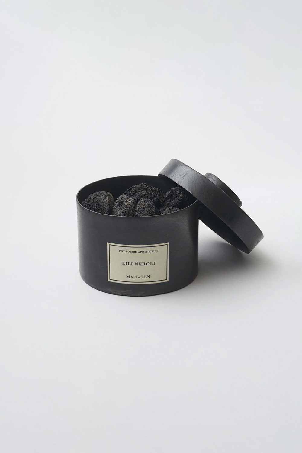 MAD et LEN ポプリ/ラバロック（溶岩石）TERRE BLANCHE - quoteunquote